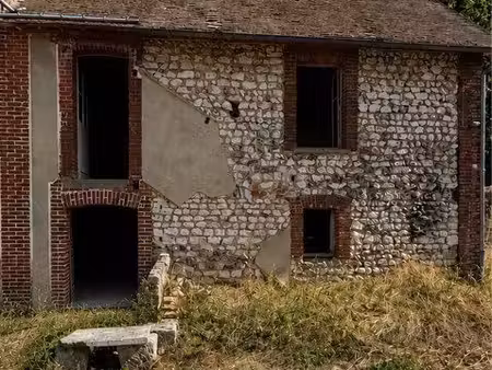 62m² à rénover avec jardinet – centre-bourg la croix-saint-leufroy