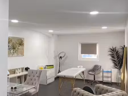 bureau 25 m² refait à neuf + parking – montélimar sud⁠