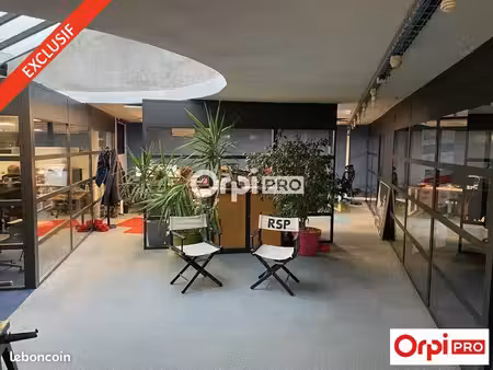bureau 1 160 m²