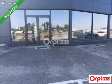 local commercial 125 m²