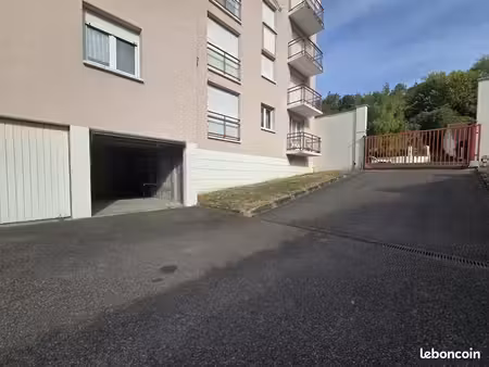 parking/box 15 m² évreux