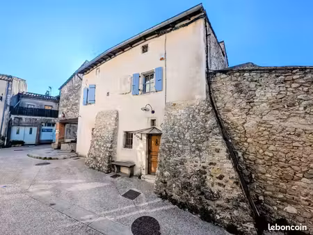 charmante maison au cœur du village cliousclat