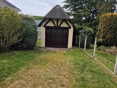 terrain à bâtir avec superbe garage