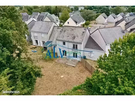 maison 6 pièces 537 m²