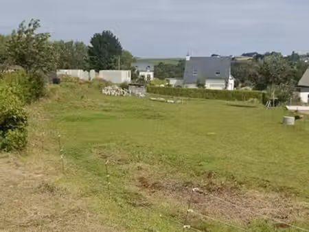terrain constructible st jean du doigt