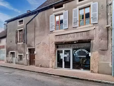 centre ville saulieu: immeuble investisseur