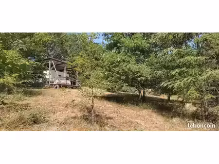 terrain 7500m²