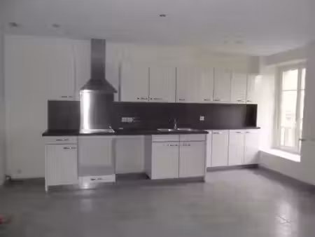 location appartement 3 pièces 105 m² à épinal (88000)