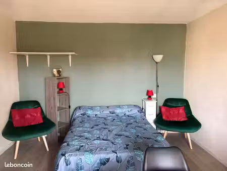 henri iv t1 bis climatisé tout confort proche therme