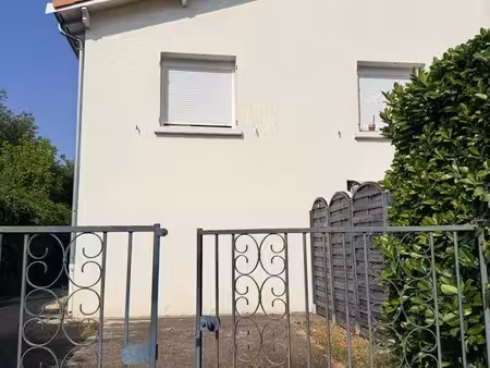 place parking sécurisée arrière