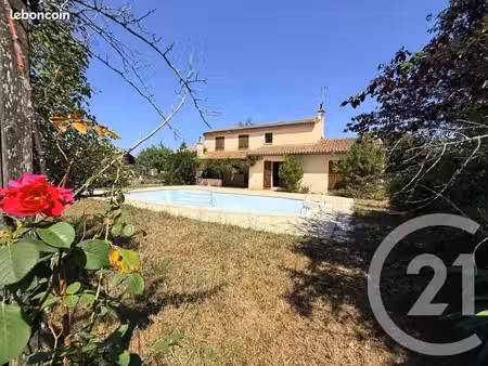 maison 6 pièces 160 m²