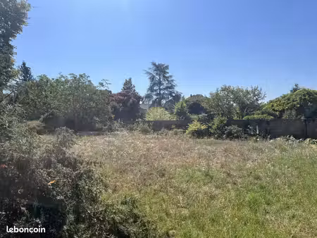 terrain 1 050 m² merignac