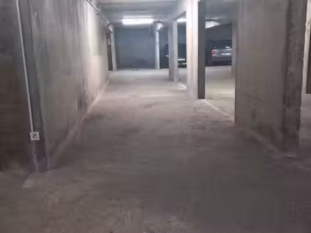place de parking sécurisée à louer gradignan