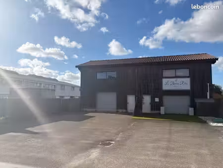 local commercial 115m2