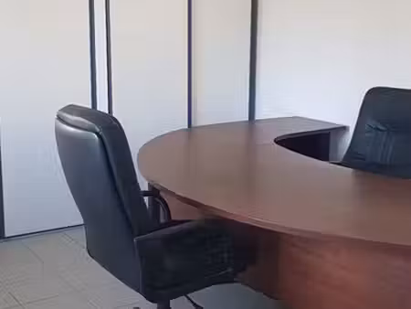 bureau-local professionnel-stockage-54 m2 plouzane