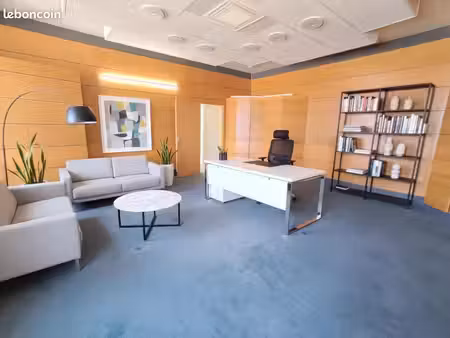 bureau 69 m²