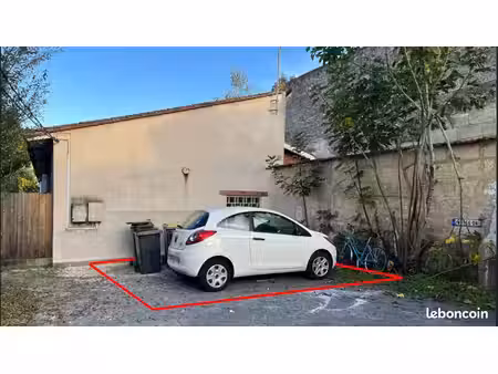 a vendre – 2 emplacements de parking adjacents à nansouty