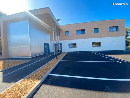 local 105 m² benodet