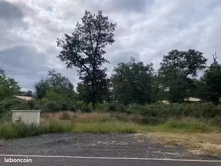 terrain 1 212 m² birac