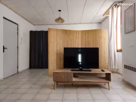 grand studio meublé 41 m² rénové – idéal étudiant(e)