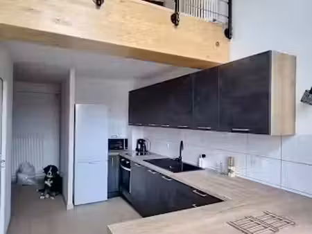 location meublée appartement 27.53 m² à rochefort-montagne (63210)  298 €