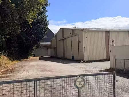 entrepôt 200 m2 à louer quimper