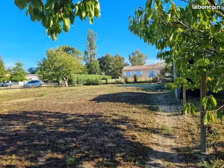 terrain constructible à vendre 950m°