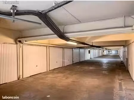 vente garage 12m2 environ