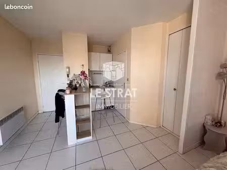 studio 1 pièce 19 m²