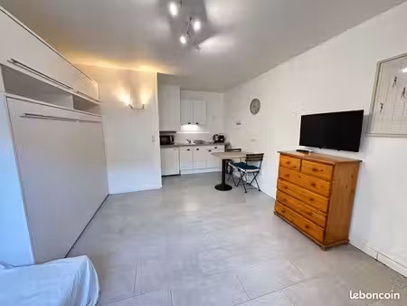studio moderne a canet plage (octobre - juin)