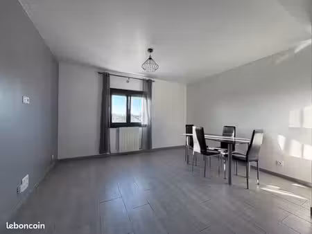 appartement t3 - 53m2 + parking - herblay