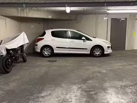 location place de parking en sous terrain