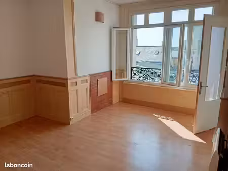 agréable f1 aperçu mer