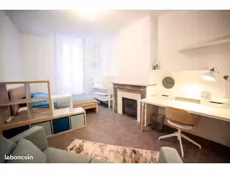 charmant t1bis au calme - hyper centre de nîmes