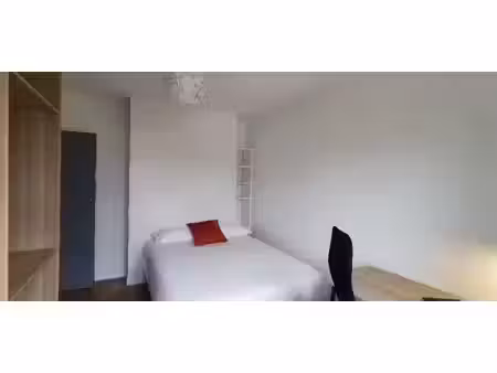location appartement 1 pièce à pessac (33600)  550 €