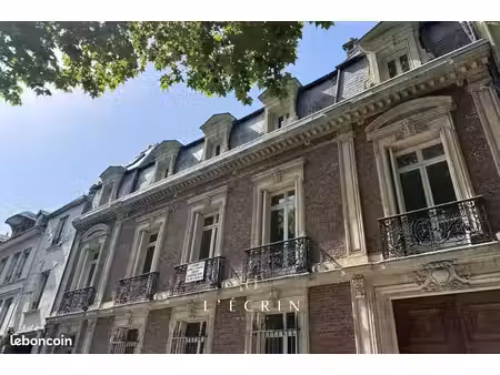 appartement 4 pièces 130 m²