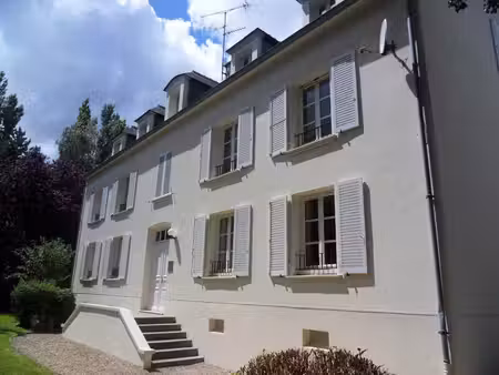 avenue conseil. f2 au 2ème étage (lot 6)