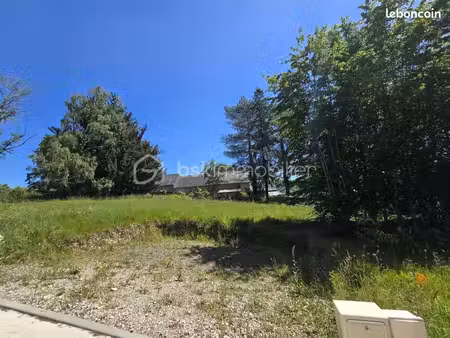 terrain 1 205 m² plechatel
