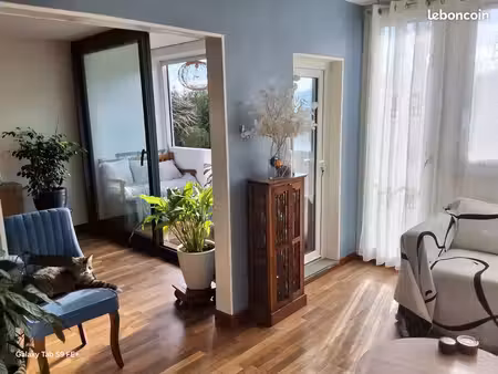 appartement 5 pièces de 93m2 refait à neuf