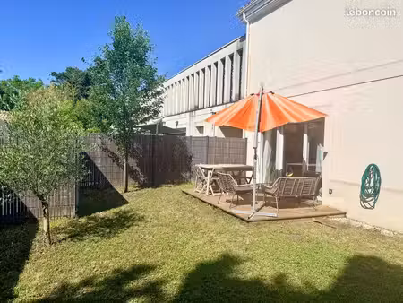 exclusivité – bruges centre – grand t2 avec jardin privatif de 107 m²
