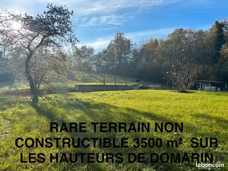 cède terrain 3500 m2 non constructible sur les hauteurs de domarin