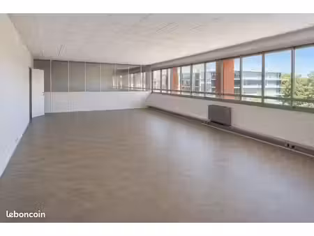 labège : cabinet 38 m² indépendant pour profession de santé – 650 /mois charges comprises