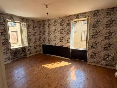 appartement/maison de ville à rénover