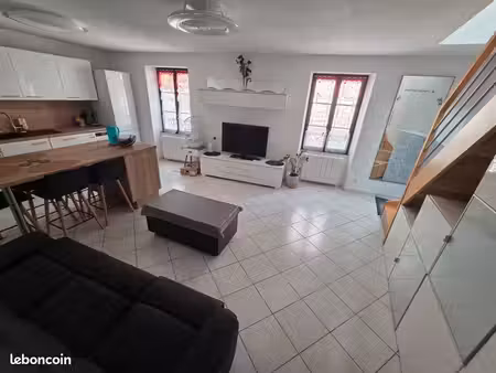 beau t3 duplex plus place de parking