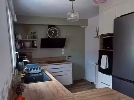 maison - 4 pièces - 81m²