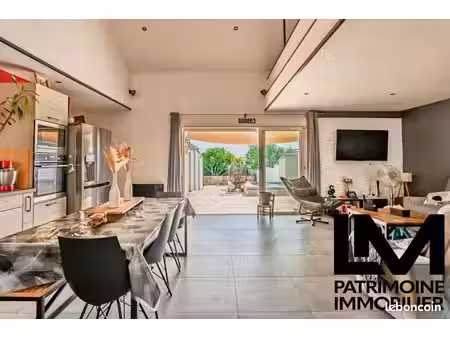 villa 3 pièces 97 m²