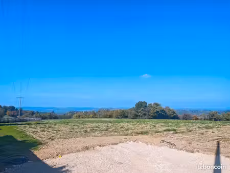 terrain viabilisé à vendre (saint-chef 38)