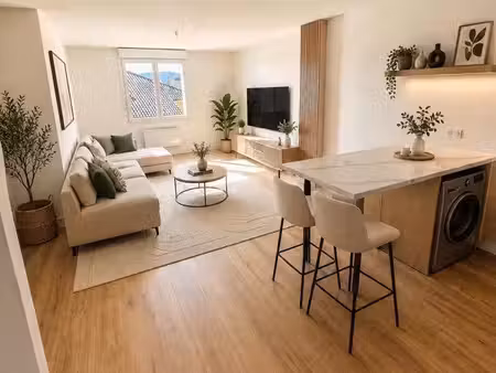 les abrets en dauphiné – t4 78 m² entièrement rénové – 3 chambres – idéal investissement –