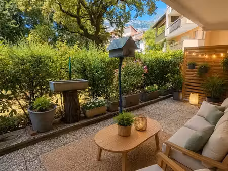 t2 50 m2 en rez de jardin