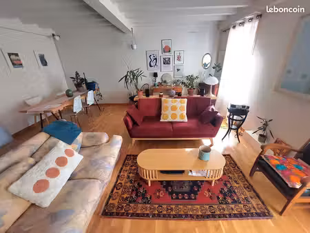 maison de village (125m2) + appartement loué (33m2)